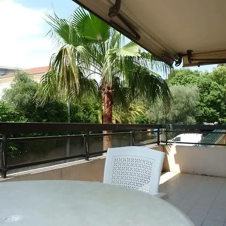 Apartment De Galles *